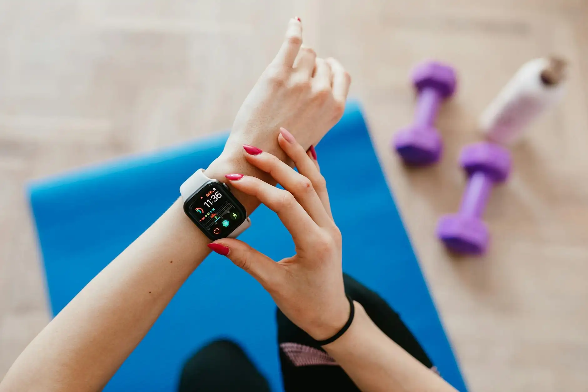 How to Use Fitness Trackers to Improve Your Workout Routine